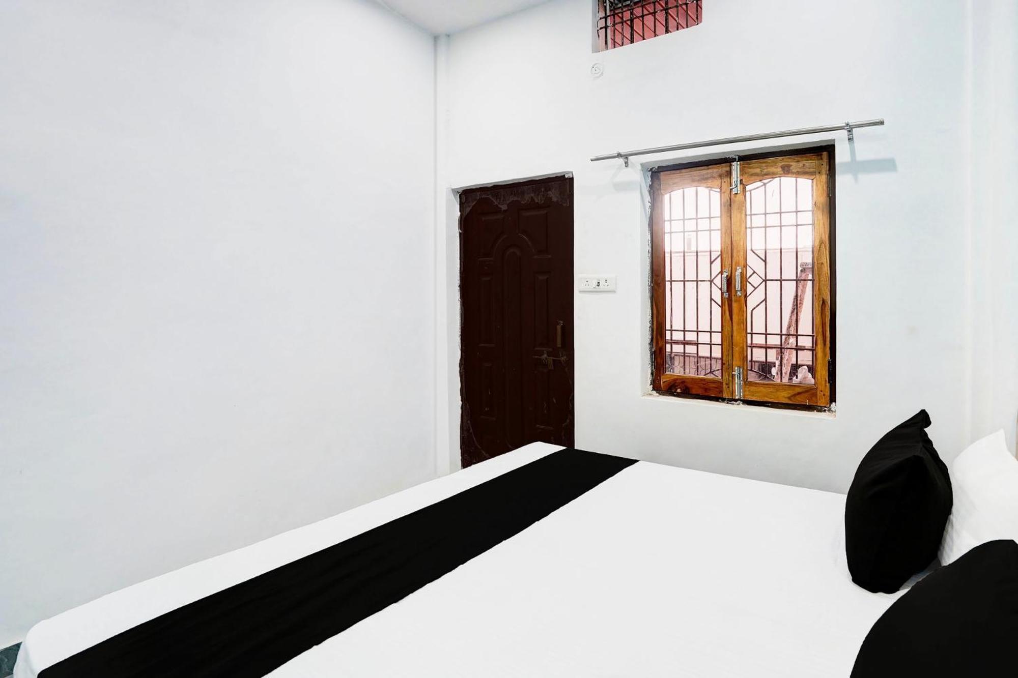 Hotel O Laxmi Guest House فاراناسي المظهر الخارجي الصورة